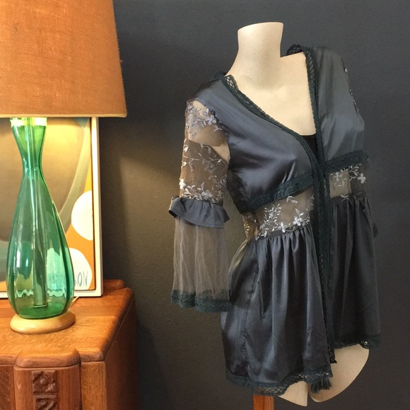 Satin Kimono - Picture 1 of 8